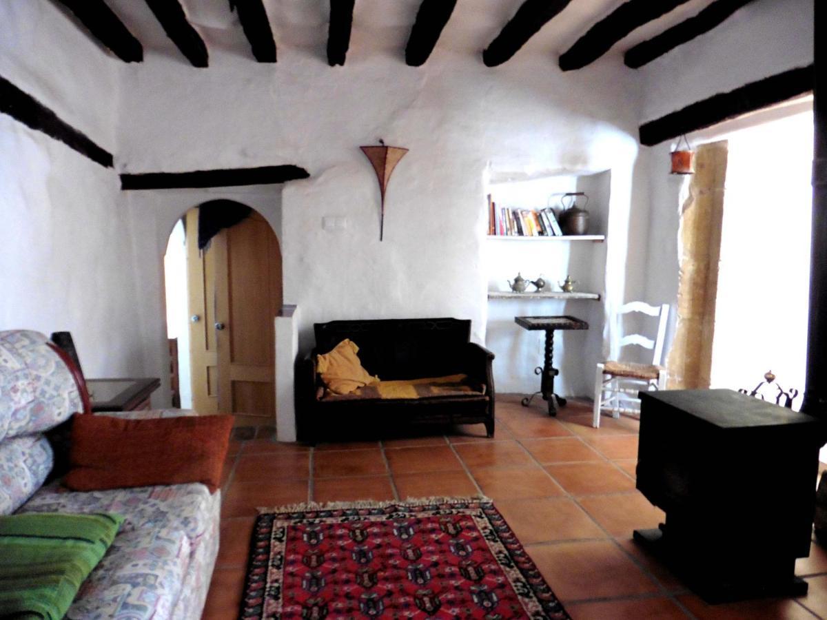 דירות אלהמה דה גרנדה Casa Isabella מראה חיצוני תמונה
