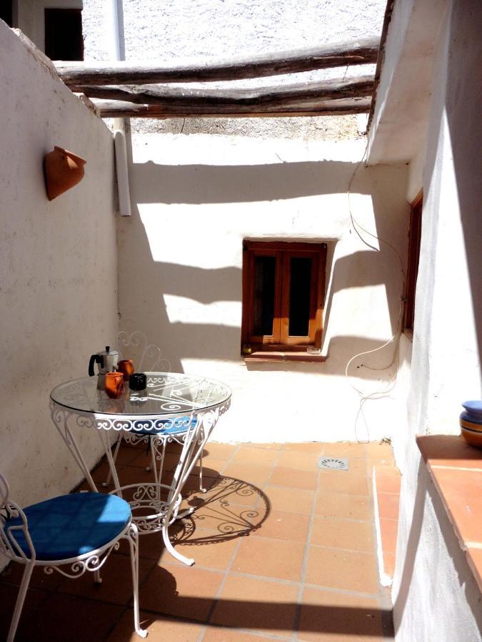 דירות אלהמה דה גרנדה Casa Isabella מראה חיצוני תמונה
